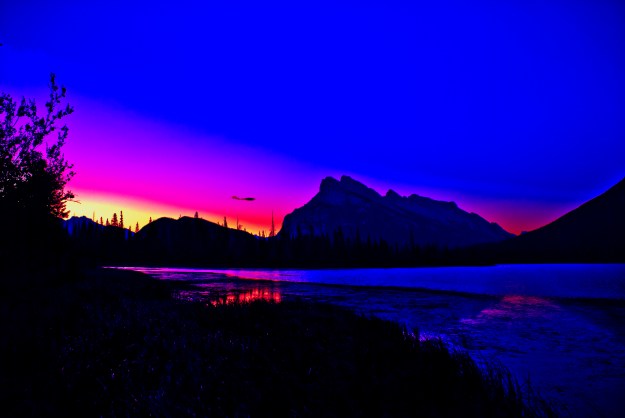 Banff_-_Rundle_Mountain_-_Summer_Sunrise