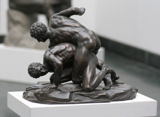 Pankratiasten_in_fight_copy_of_greek_statue_3_century_bC