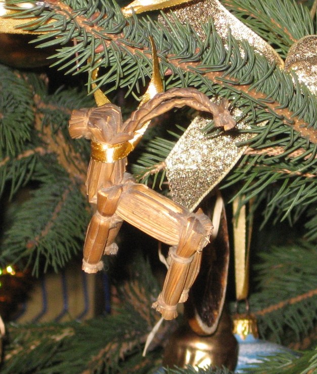 Yule_Goat_on_the_christmas_tree_2.JPG